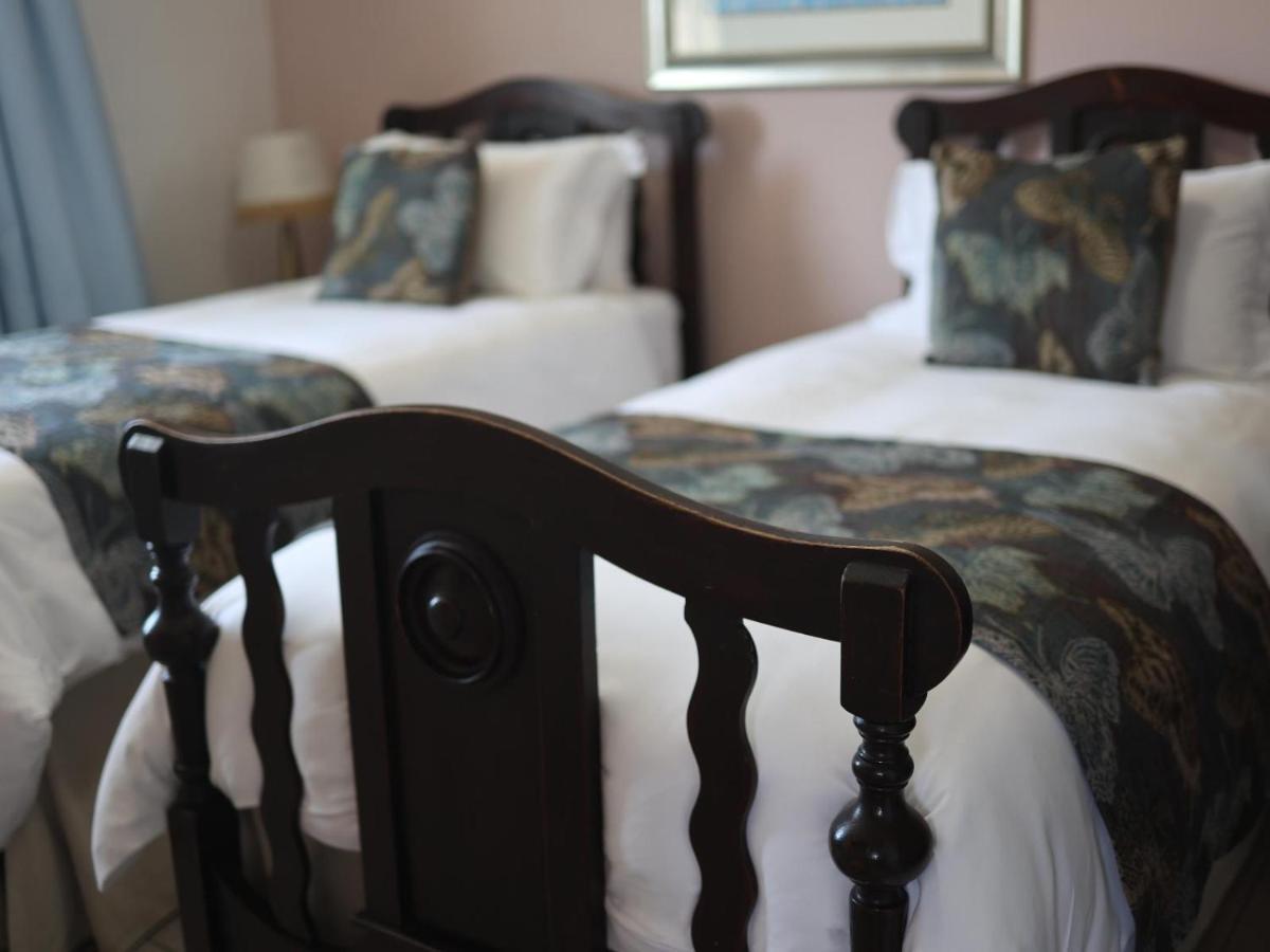 The Boston Guest House Bellville Habitación foto